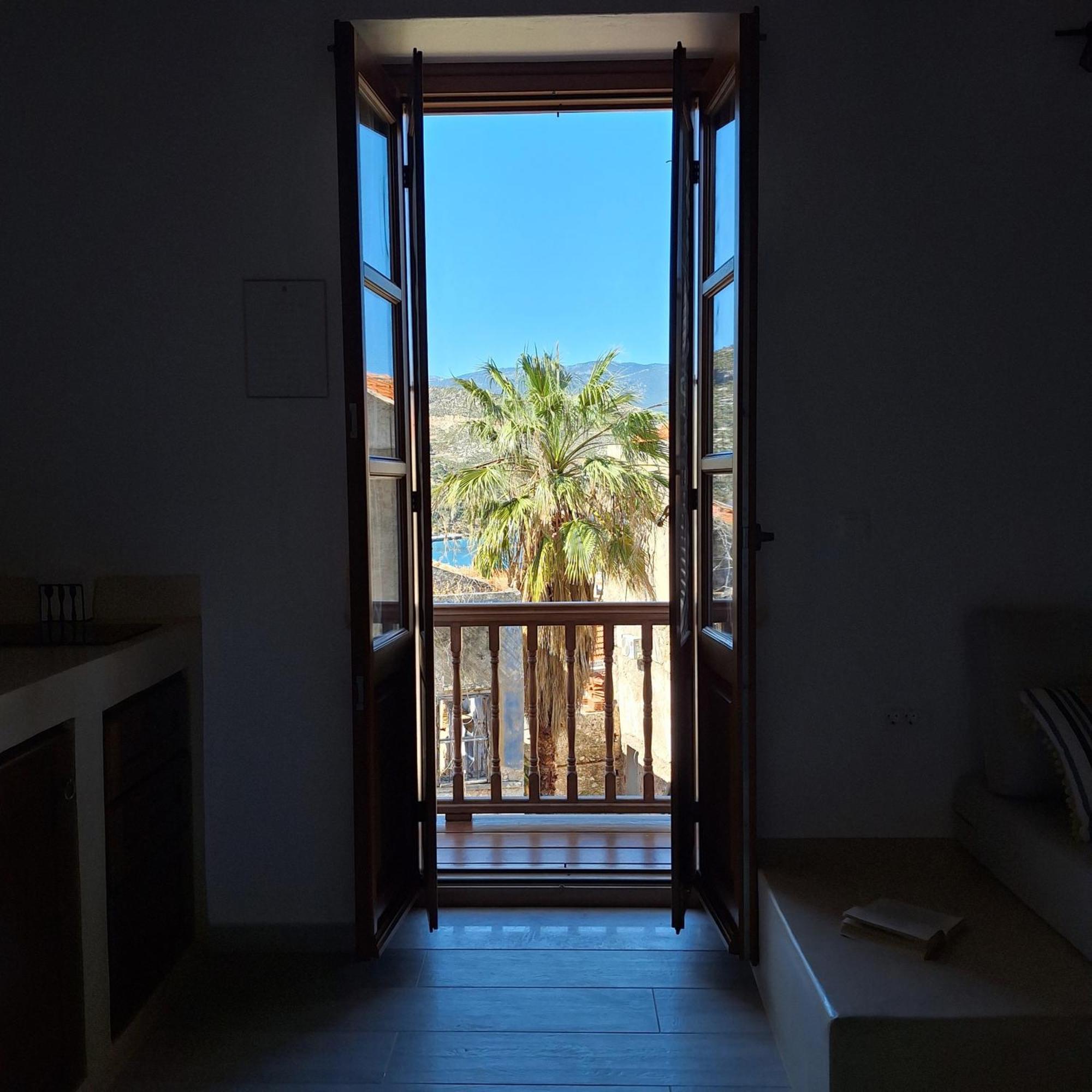 To Pefko - Mezzanines - Apartment Meyísti Екстериор снимка