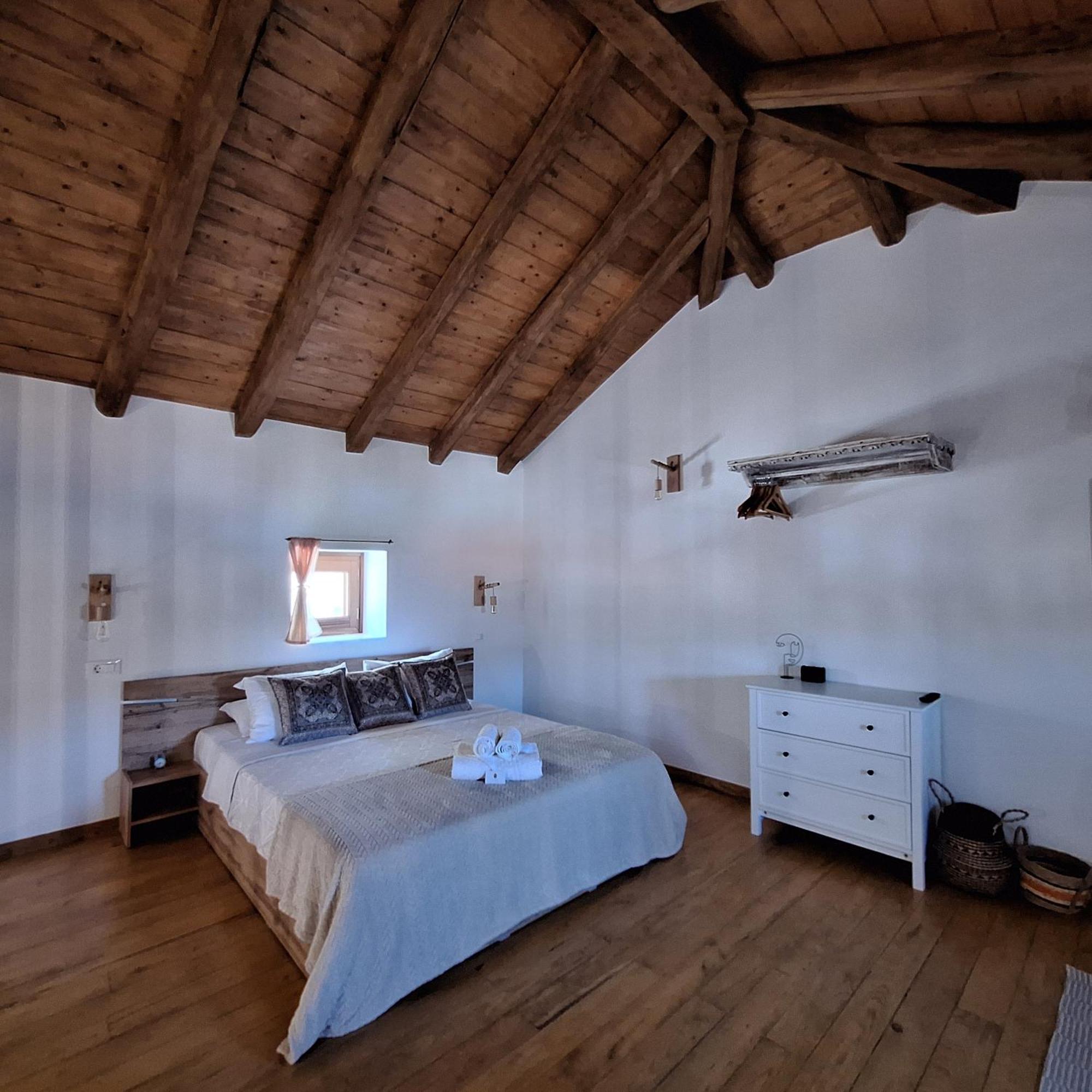 To Pefko - Mezzanines - Apartment Meyísti Екстериор снимка