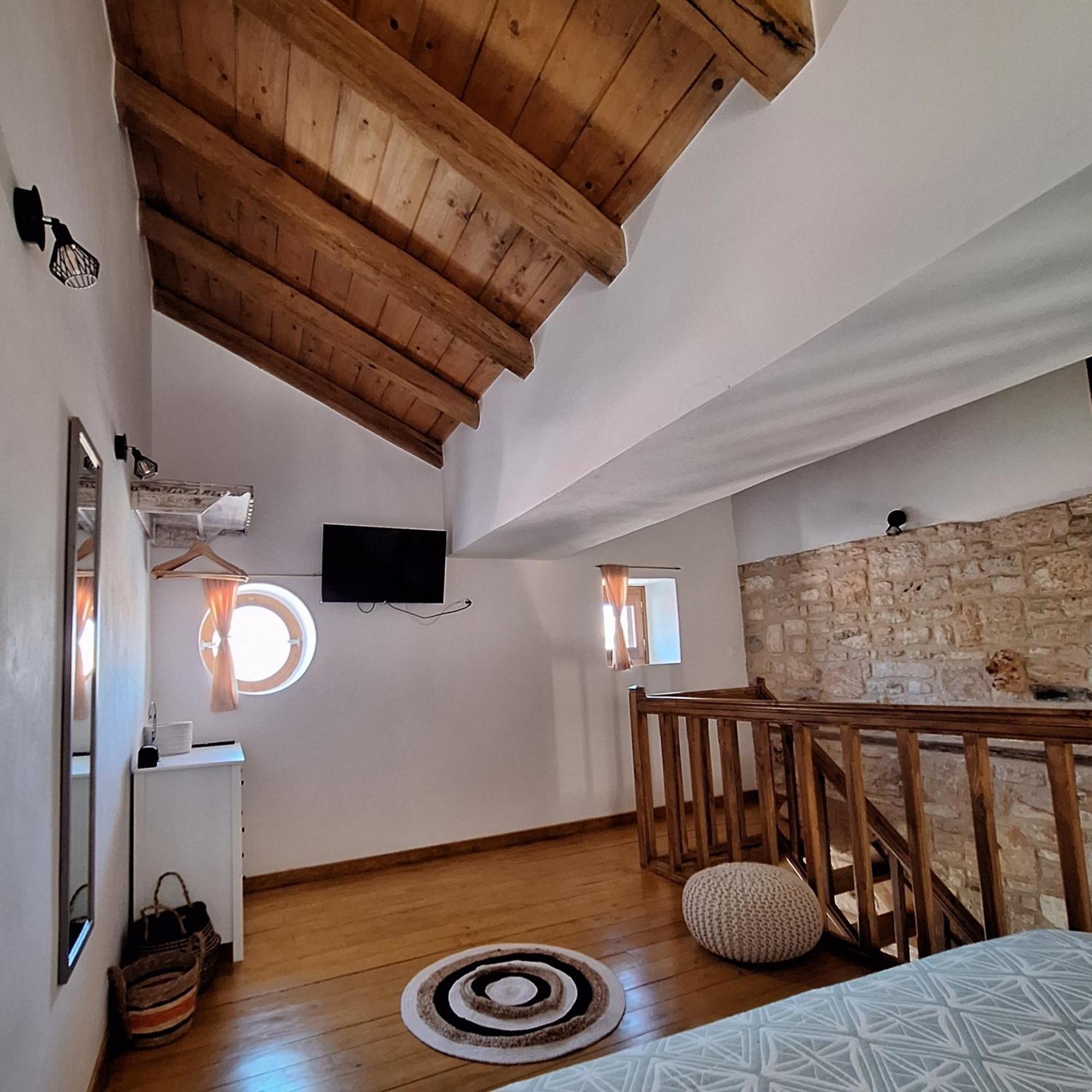 To Pefko - Mezzanines - Apartment Meyísti Екстериор снимка