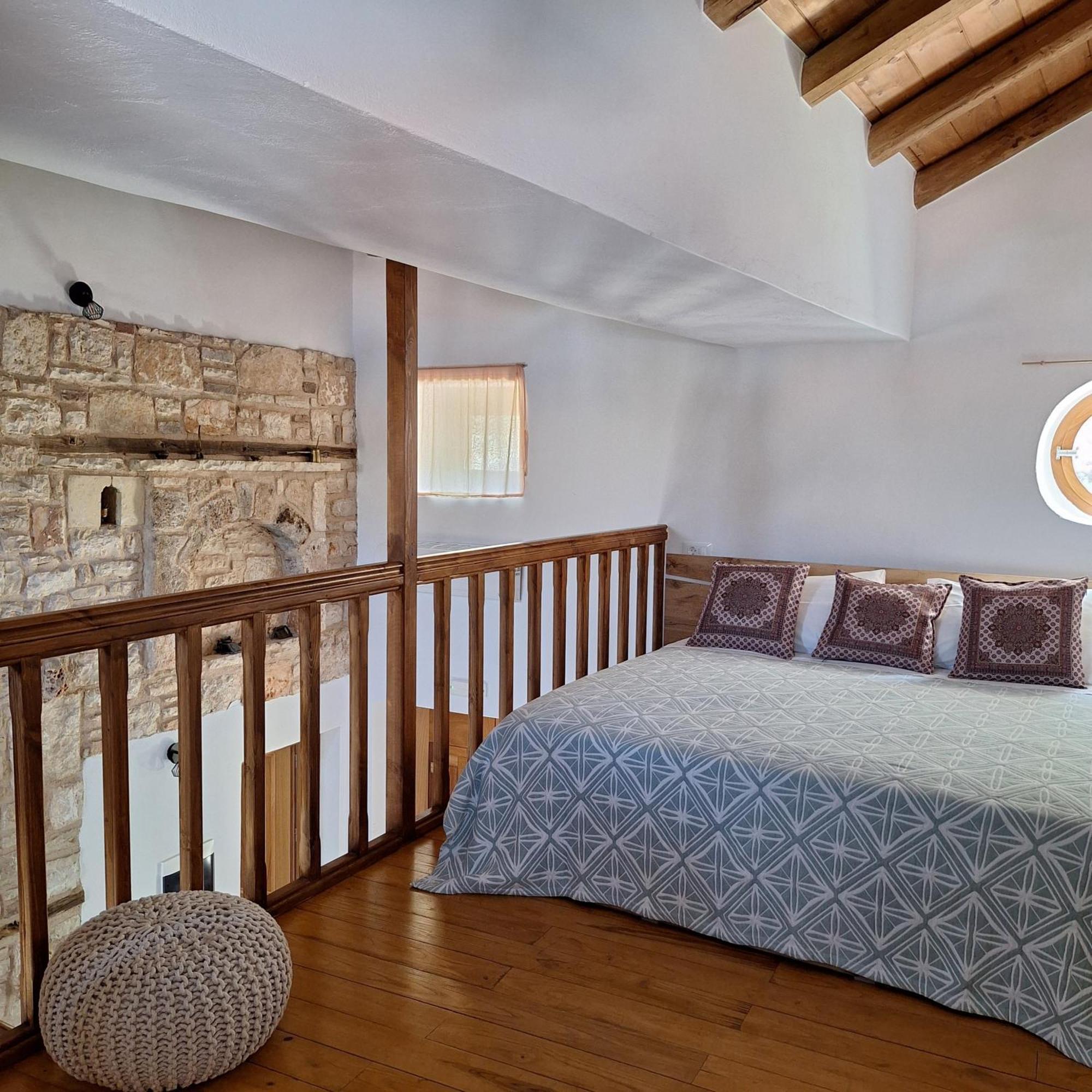 To Pefko - Mezzanines - Apartment Meyísti Екстериор снимка
