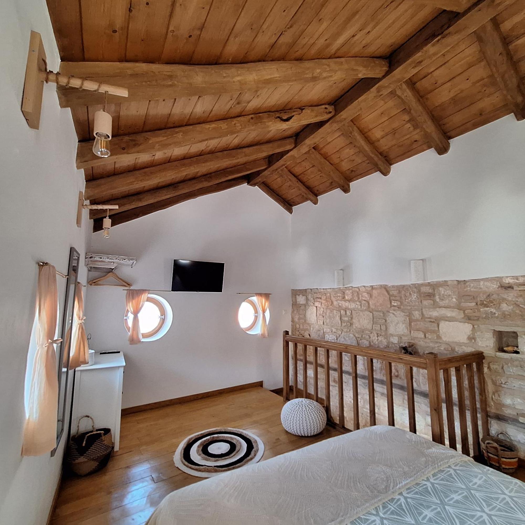 To Pefko - Mezzanines - Apartment Meyísti Екстериор снимка