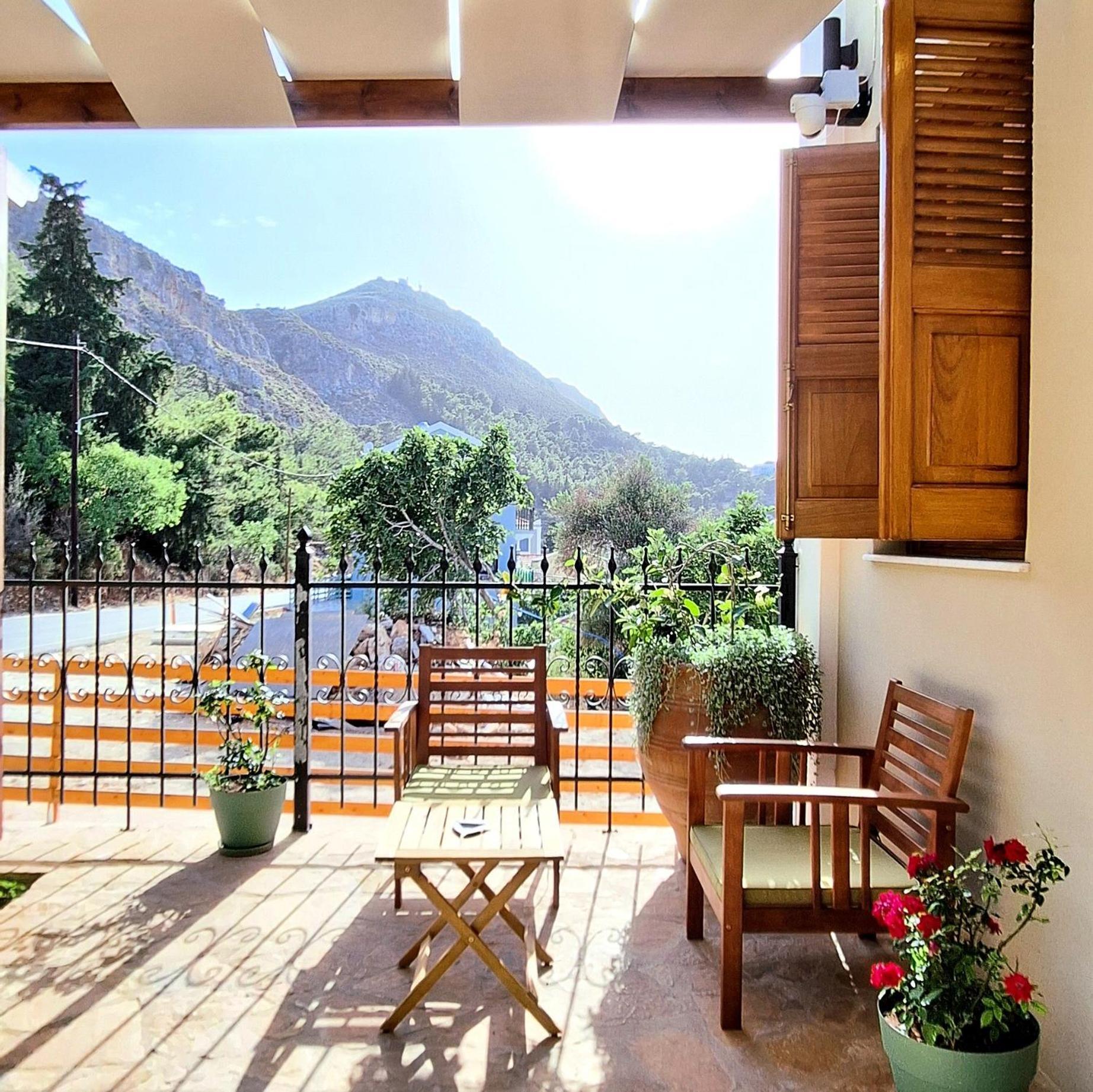 To Pefko - Mezzanines - Apartment Meyísti Екстериор снимка